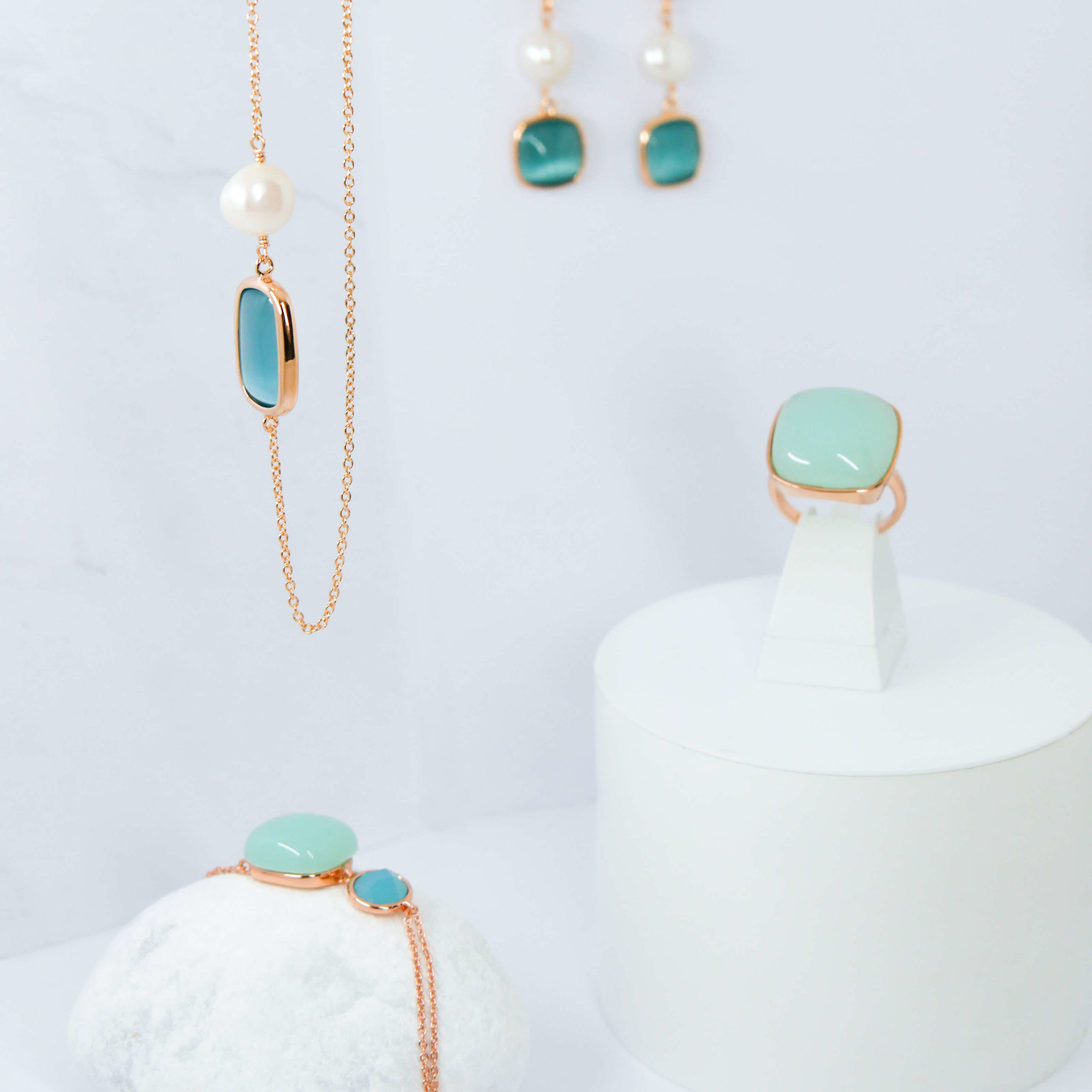 Boucles D Oreilles Perles D Eau Douce Et Oeil De Chat Bijouterie Pierre Levadoux Riom Boucles D Oreilles Perles D Eau Douce Et Oeil De Chat Bijouterie Pierre Levadoux Riom